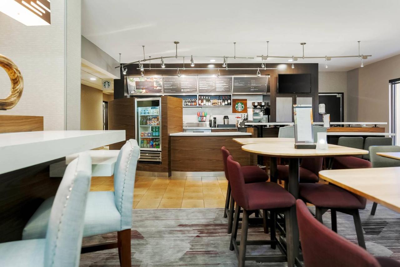 坦帕布兰登万怡酒店 Heartland 外观 照片